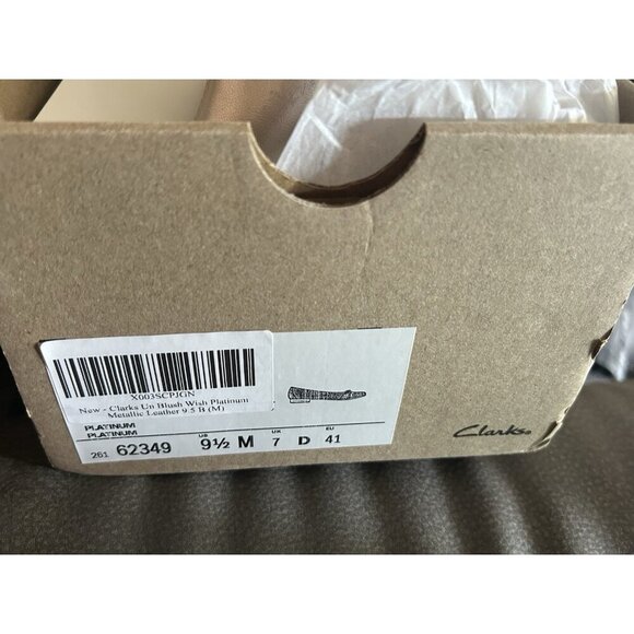 Carks Un Blush Wish Platinum Leather Loafer Slip On Closed Toe NWT 9.5 M - Picture 8 of 8